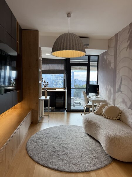 Handyman, electrician, instalator.